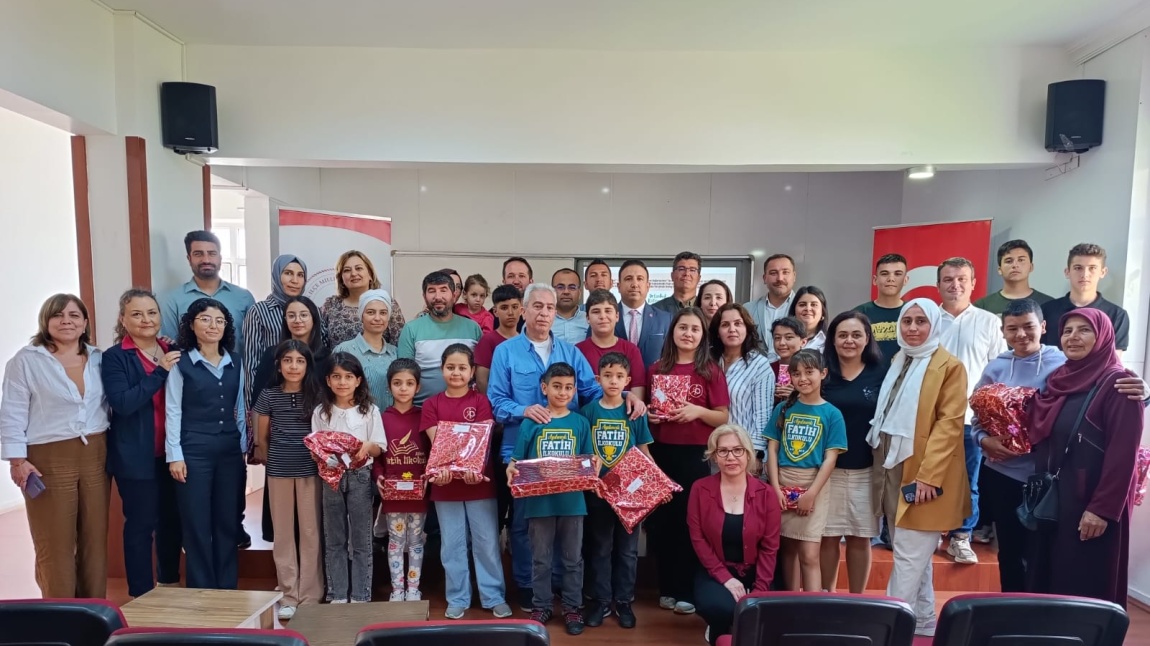 Gülnar Hatunları Derneği Okuma Etkinliği