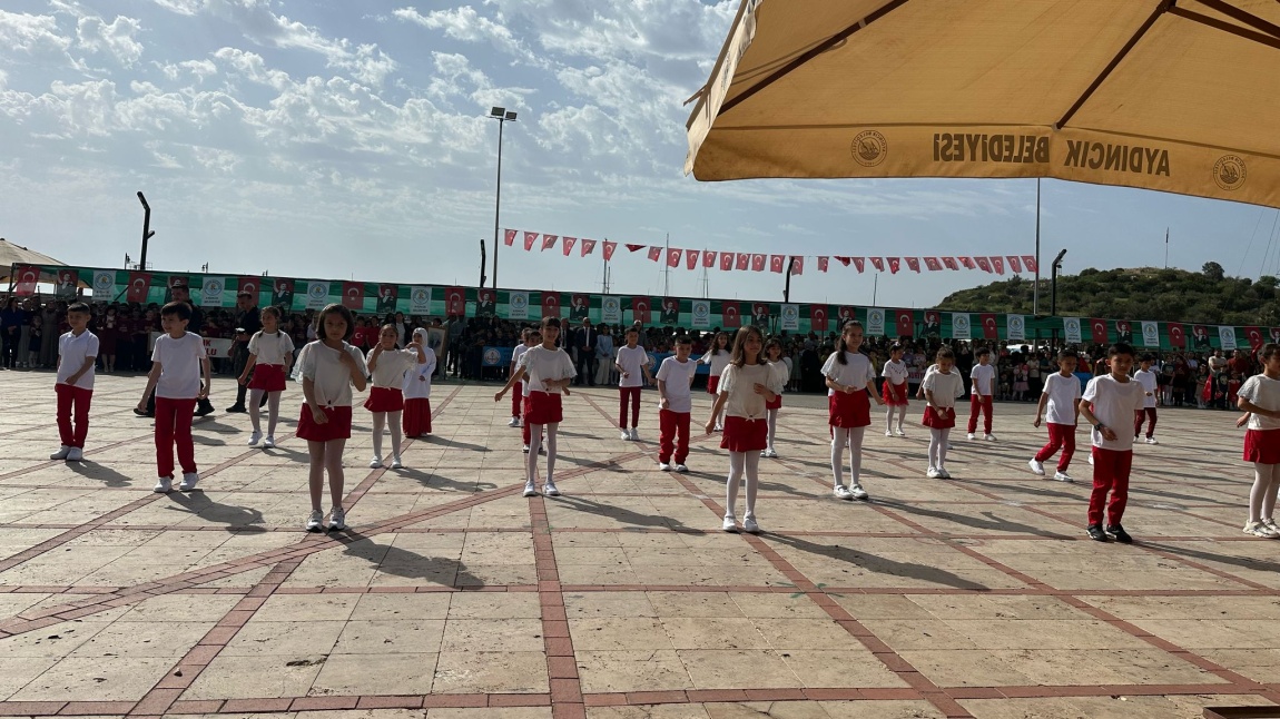 23 Nisan Ulusal Egemenlik ve Çocuk Bayramı